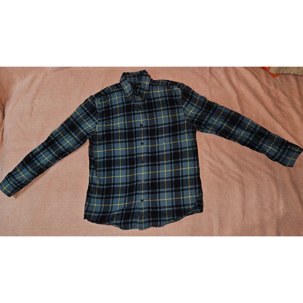Banana Republic Men's Medium Standard Fit Organic Cotton Plaid Button Down Shirt